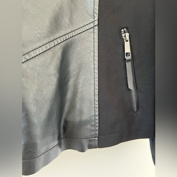 db Established 1962 Black Vegan Leather Stretch Knit Side Panels Jacket - Picture 2 of 8